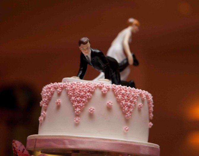 cake topper bride draggin groom