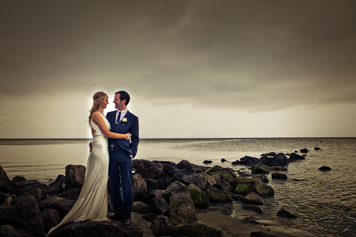 wedding portrait sea
