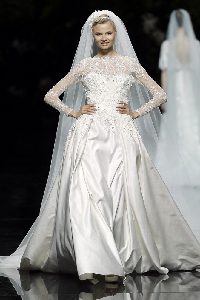 elie saab pronovias monet