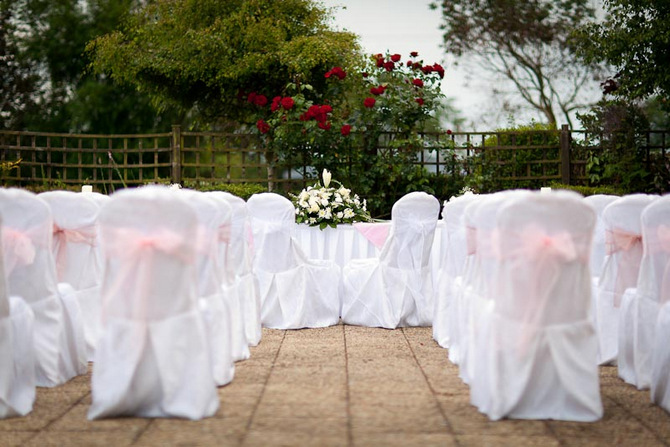 glenside hotel ceremony outdoors