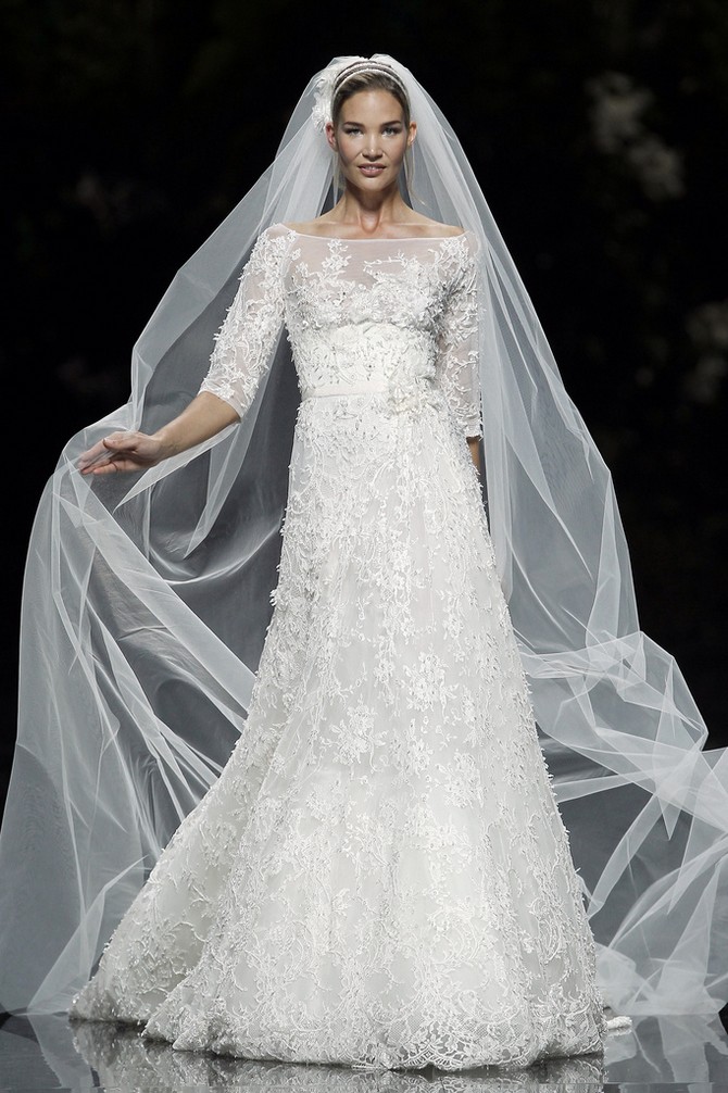 pronovias elie saab folie