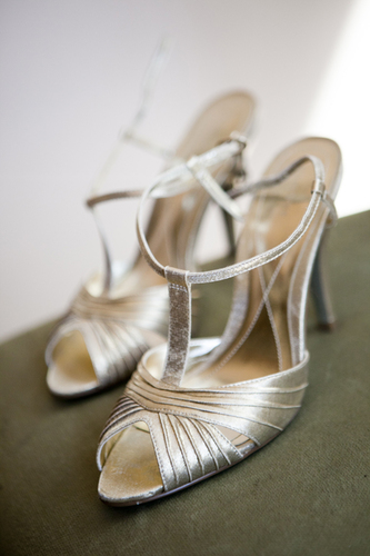 gold t bar wedding shoes weddingsonline.ie penry photography gold t bar wedding shoes 40s style