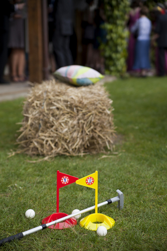 summer wedding games ideas activities weddingsonline.ie penry photography summer wedding games ireland