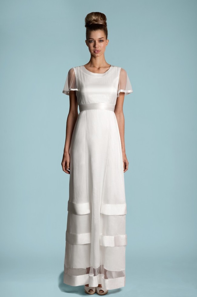 lara hannah wisteria