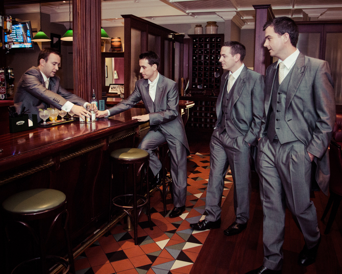groomsmen bar wedding