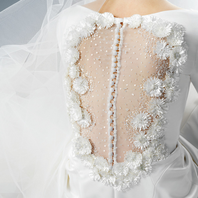 jesus piero sheer back detail